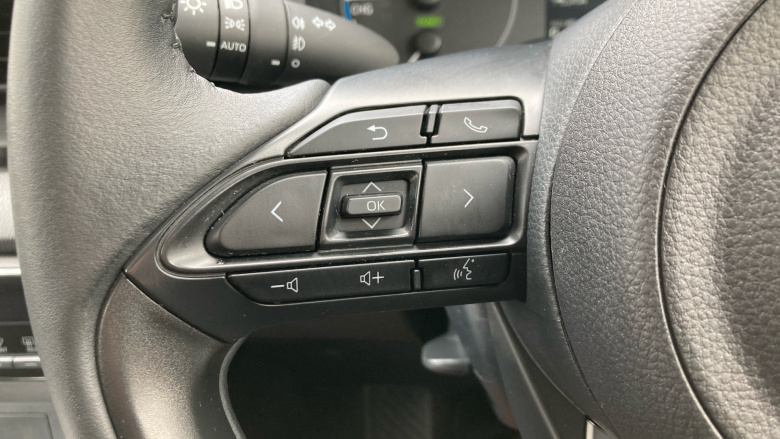 Toyota Yaris 1.5 Hybrid Icon 5dr CVT Hybrid Hatchback